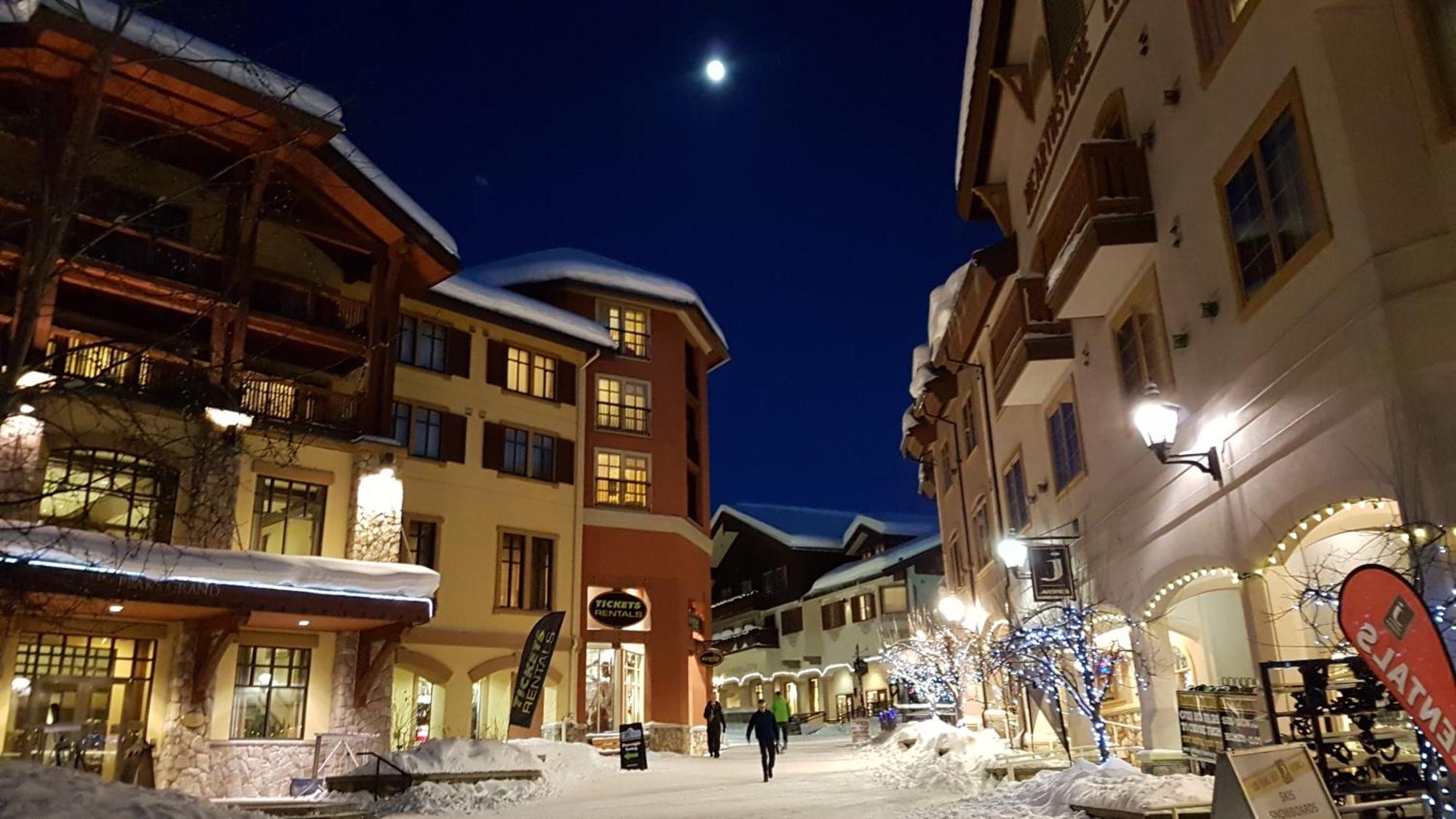 Morrisey Chalet At ซันพีคส์ ภายนอก รูปภาพ